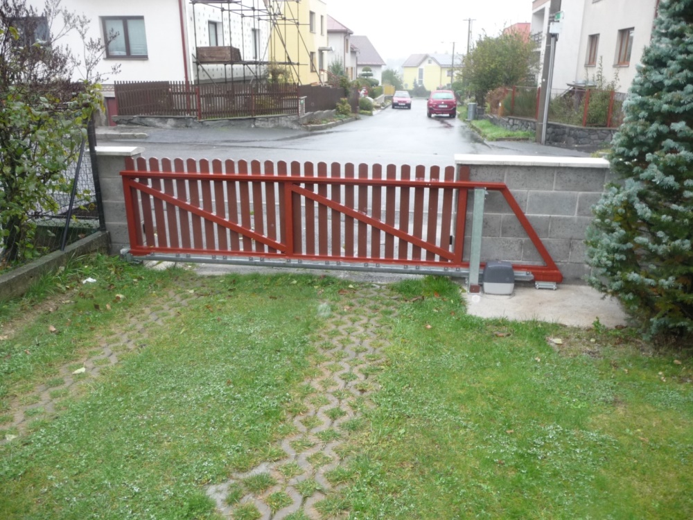 Brána pro rodinný dům